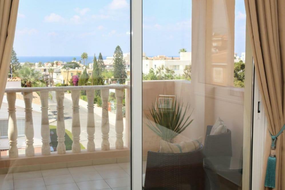 Diana 54 Daire Pafos Dış mekan fotoğraf